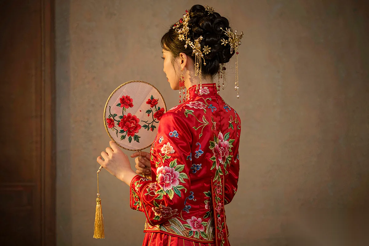 Red, not white: the traditional wedding color.